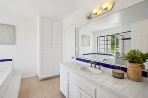 Mathews Ave-0805-019.jpg