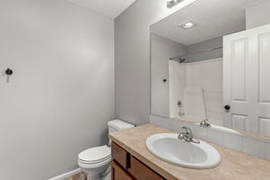  Photo 40