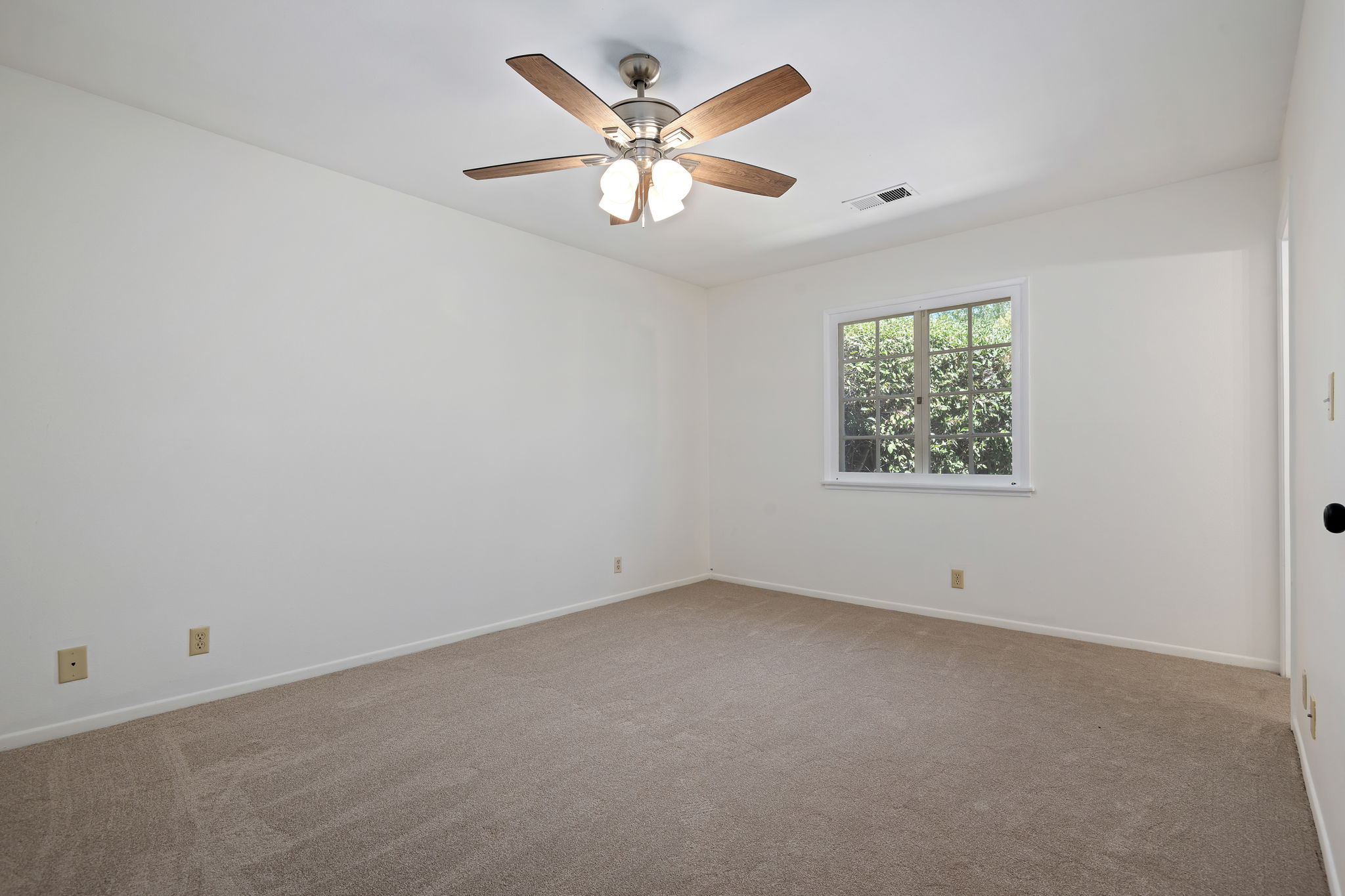 17 - Primary Bedroom