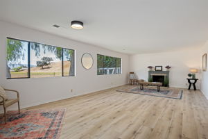 01 - Living Area