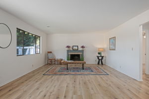 05 - Living Area