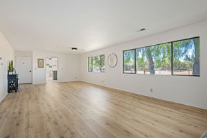 07 - Living Area