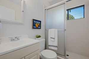 22 - Bathroom 2