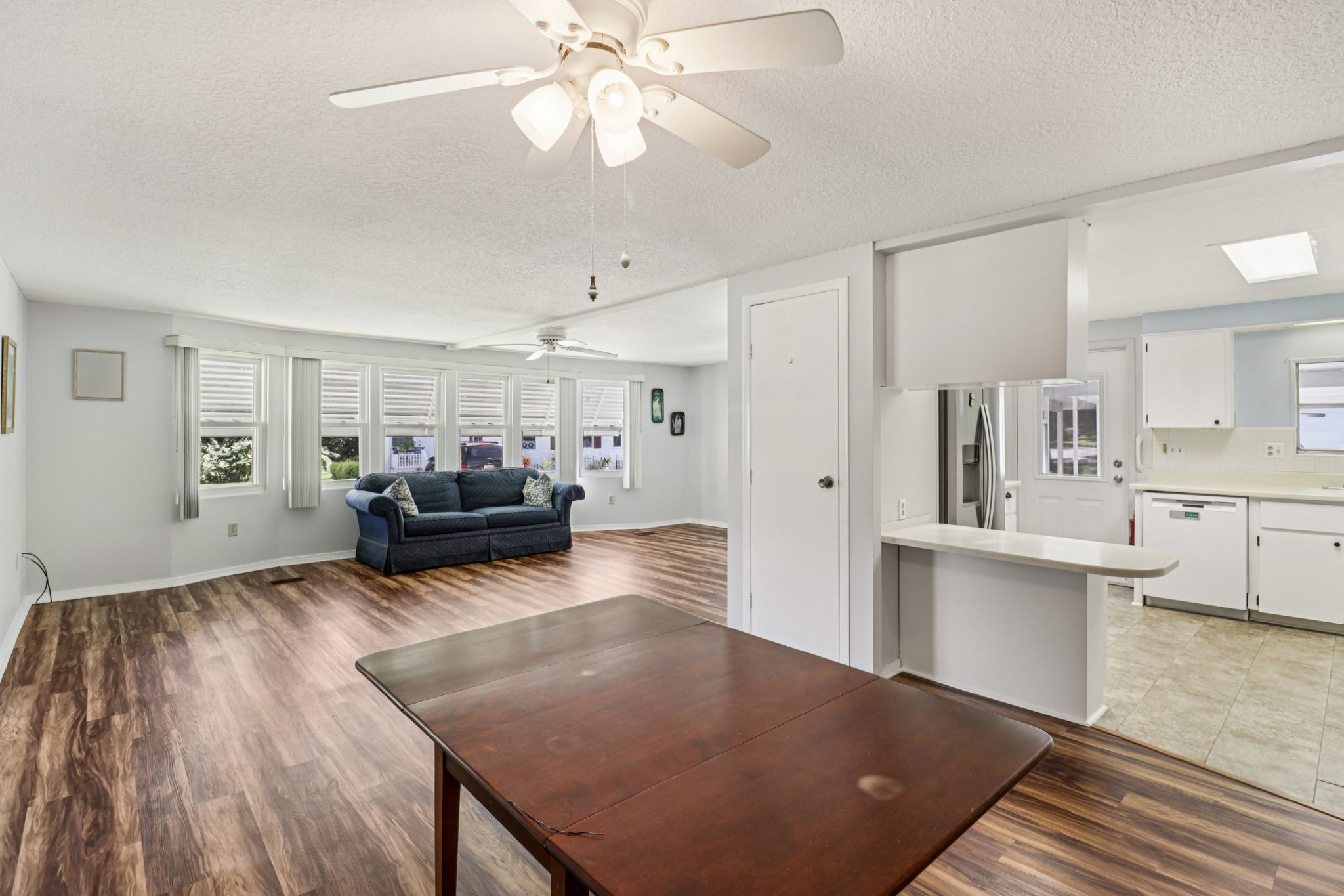 Brookside Dr-S2310-005.jpg