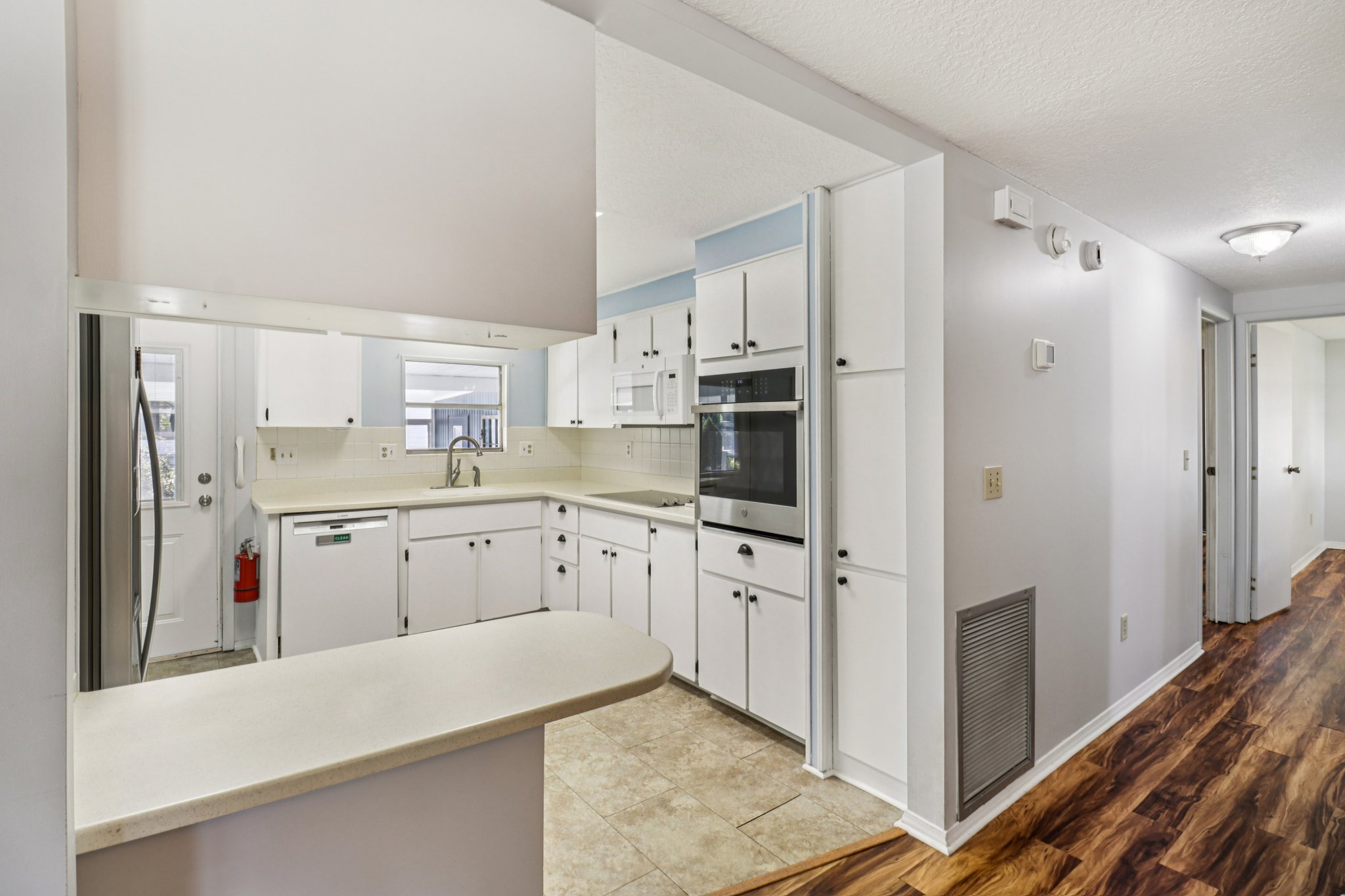 Brookside Dr-S2310-011.jpg