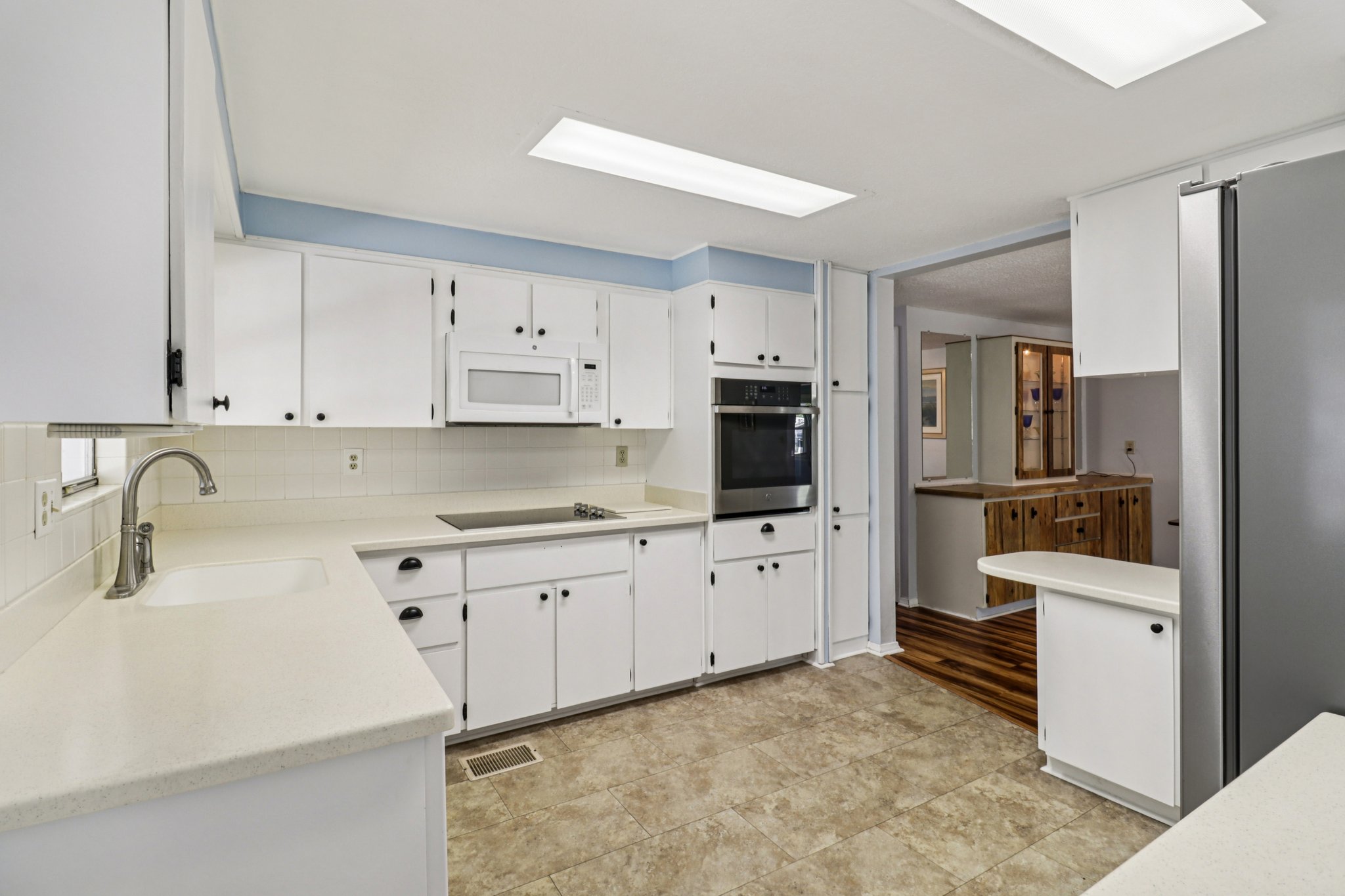 Brookside Dr-S2310-013.jpg