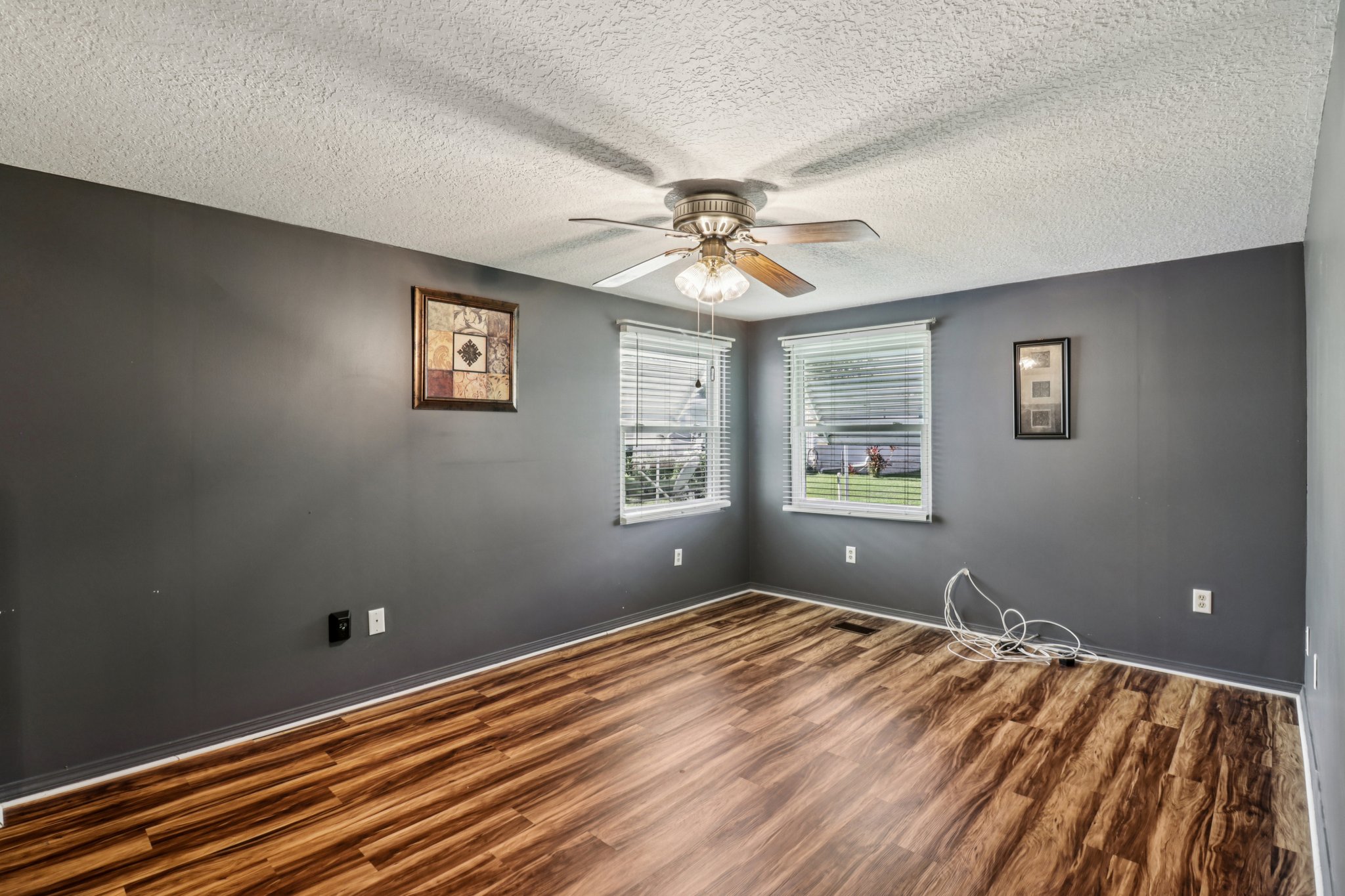 Brookside Dr-S2310-024.jpg