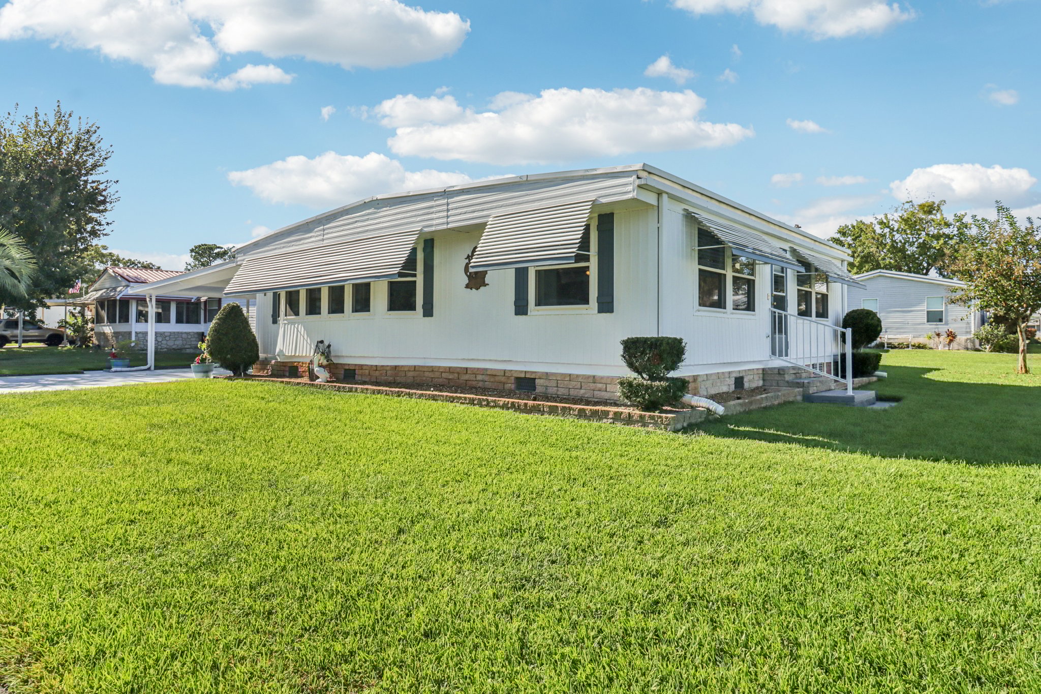 Brookside Dr-S2310-032.jpg