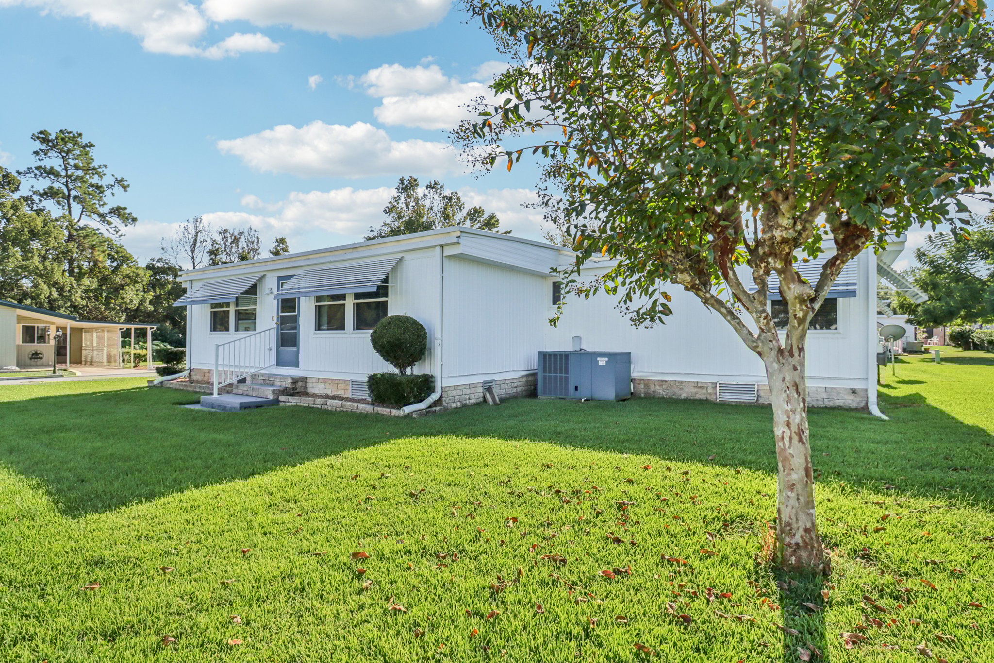 Brookside Dr-S2310-033.jpg