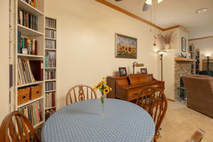 08-Dining Room