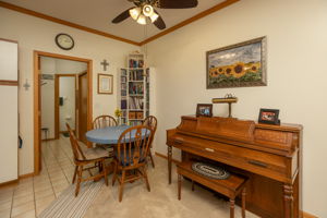 09-Dining Room