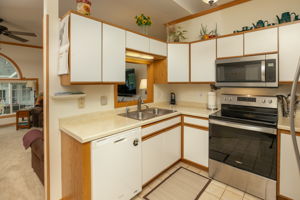 12-Kitchen