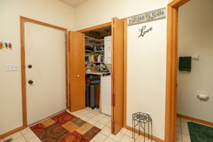 16-Mudroom