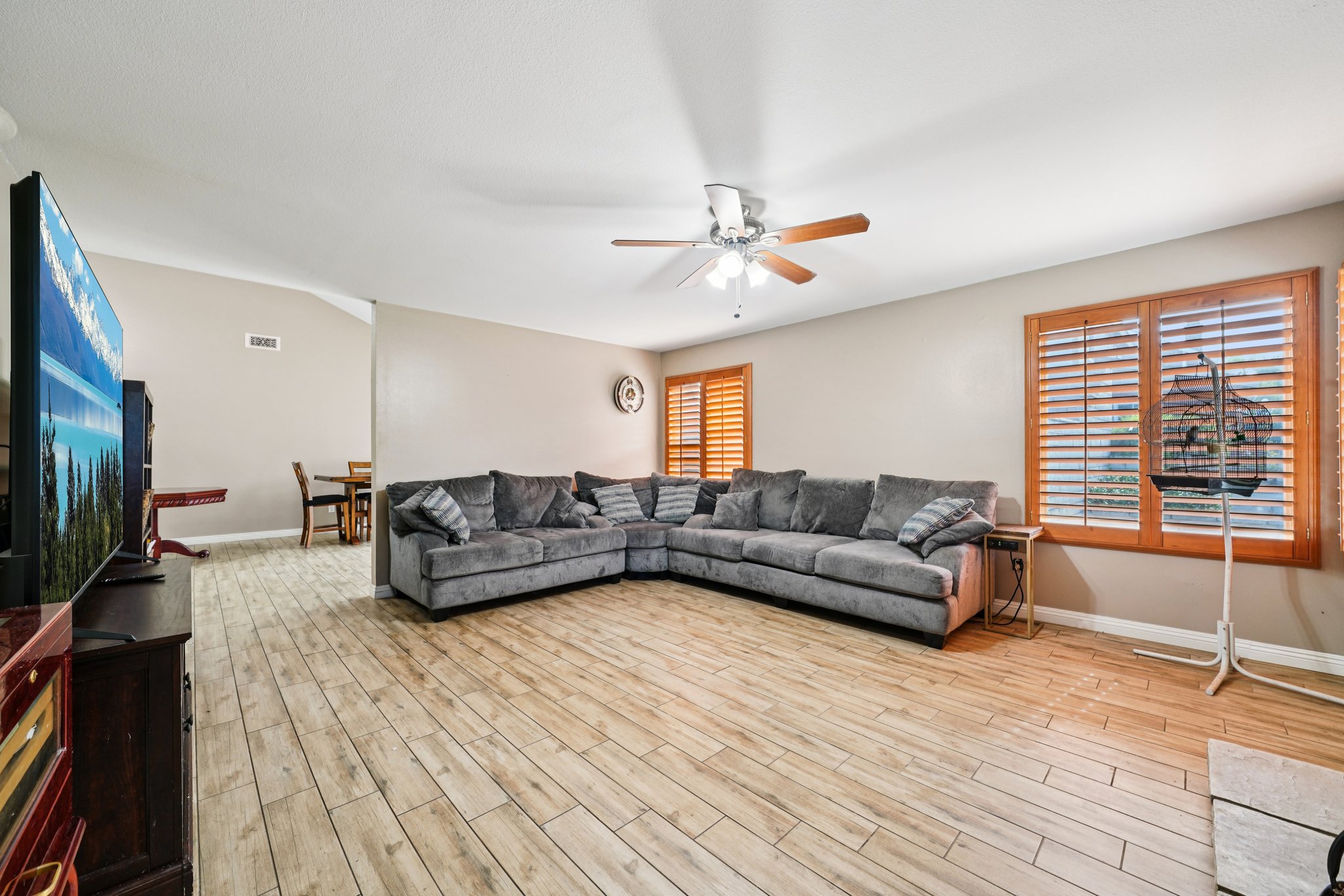 Starfire Ave S-S0111-005.jpg