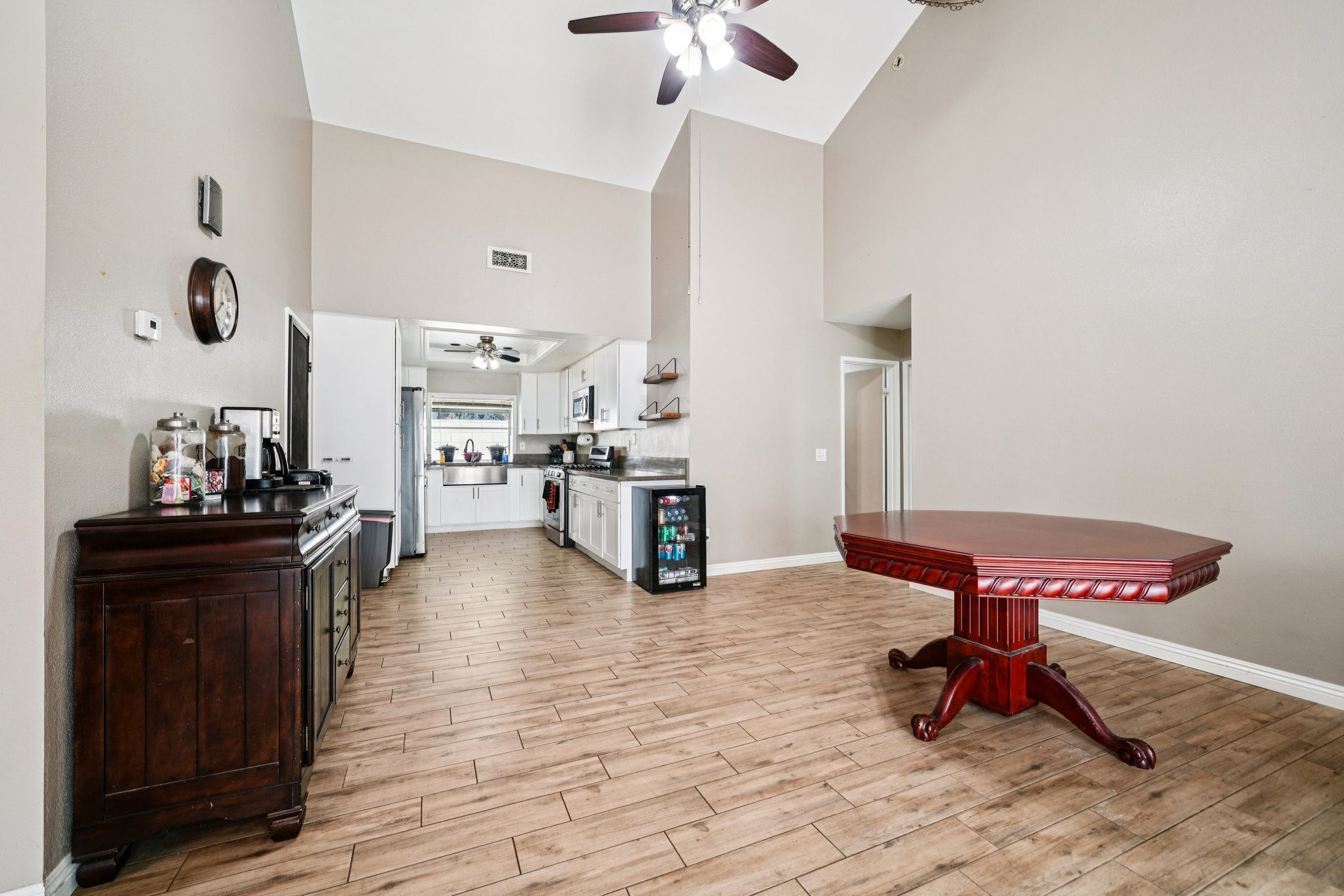 Starfire Ave S-S0111-013.jpg