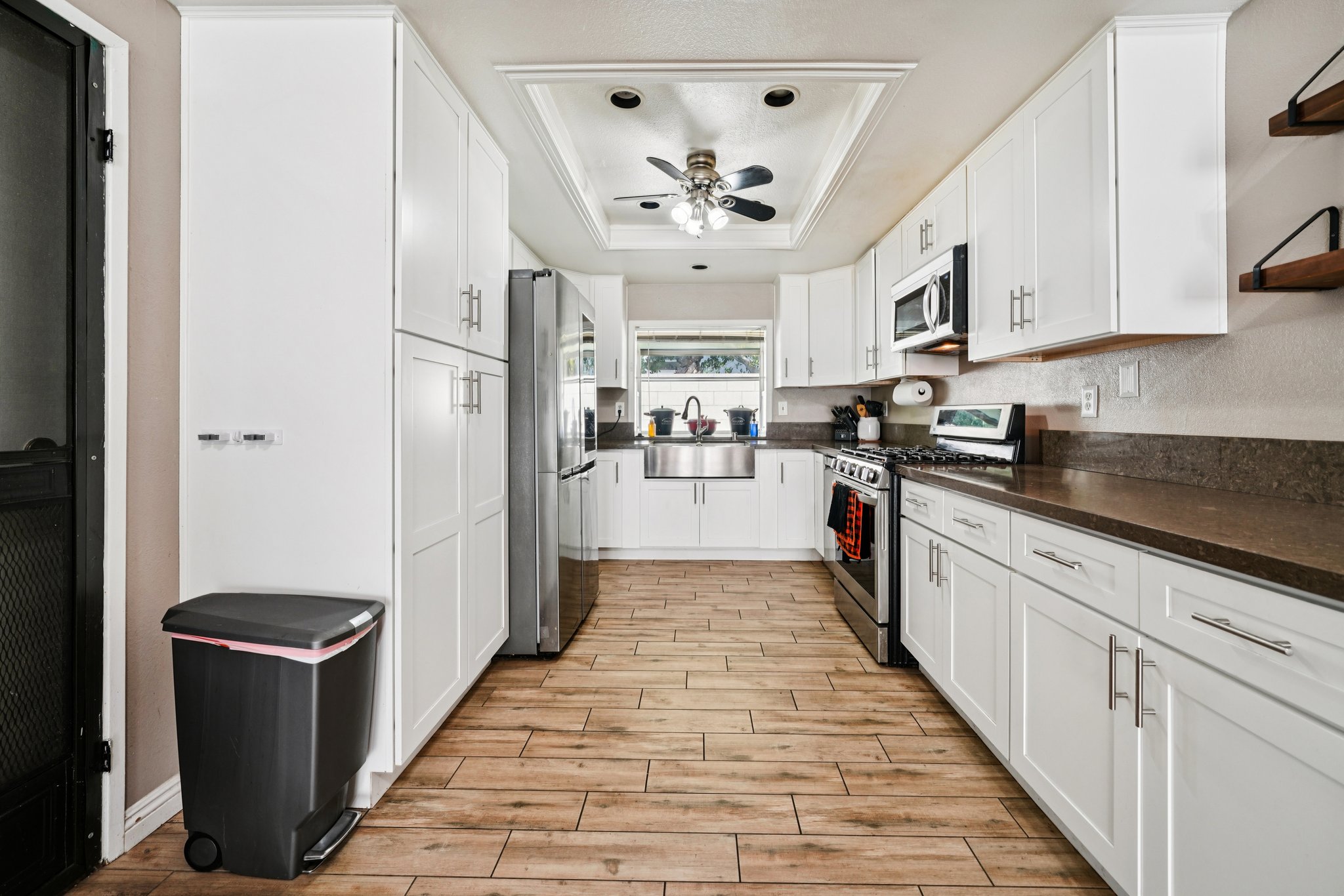 Starfire Ave S-S0111-015.jpg