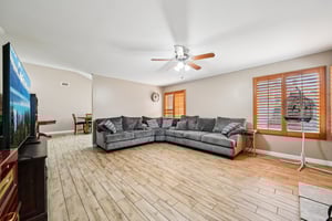 Starfire Ave S-S0111-005.jpg