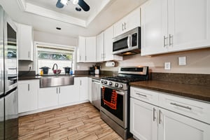 Starfire Ave S-S0111-016.jpg