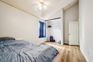 Starfire Ave S-S0111-024.jpg