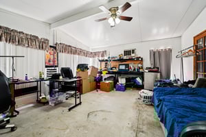 Starfire Ave S-S0111-030.jpg