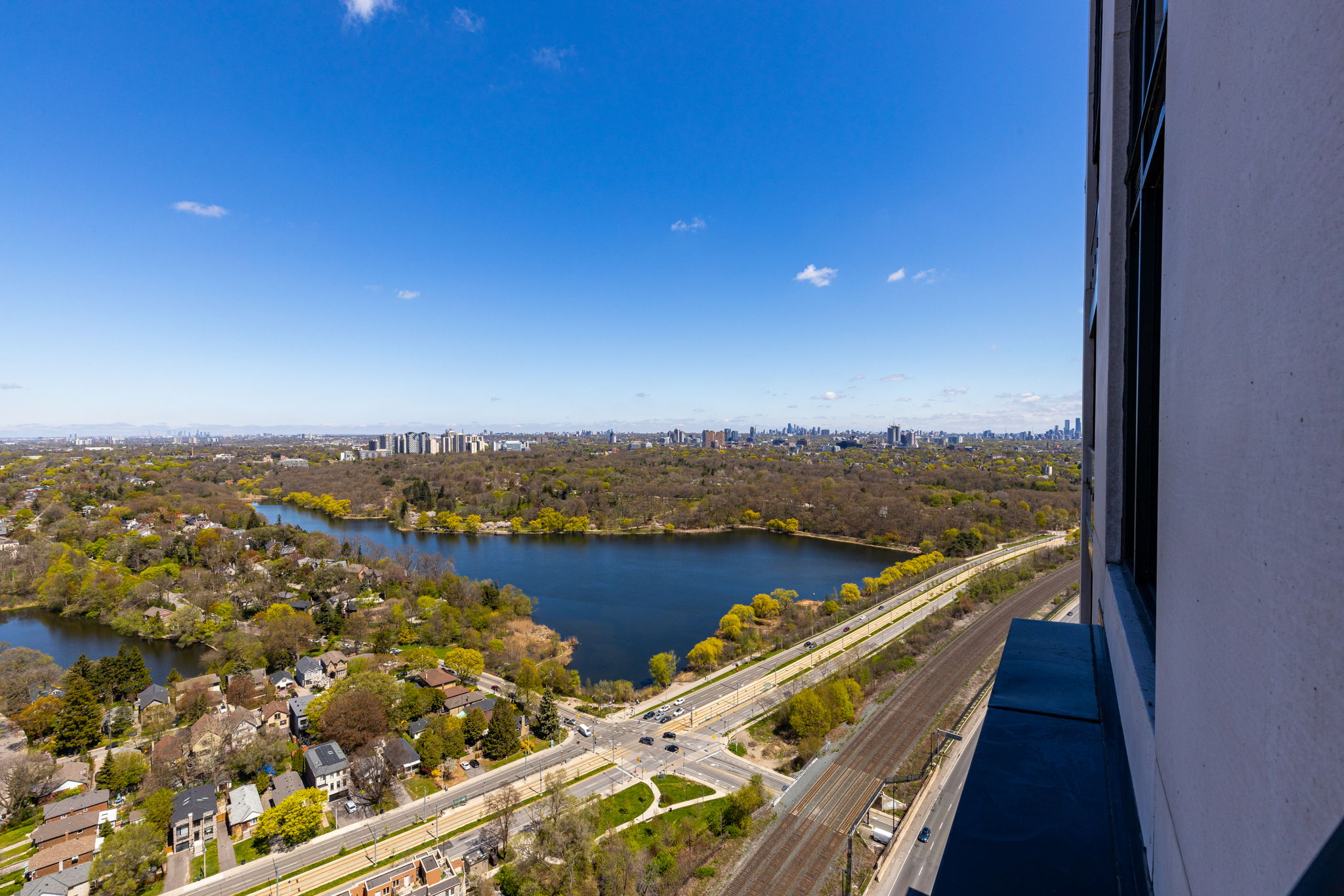 Toronto property showcase — delivered property photograph 25