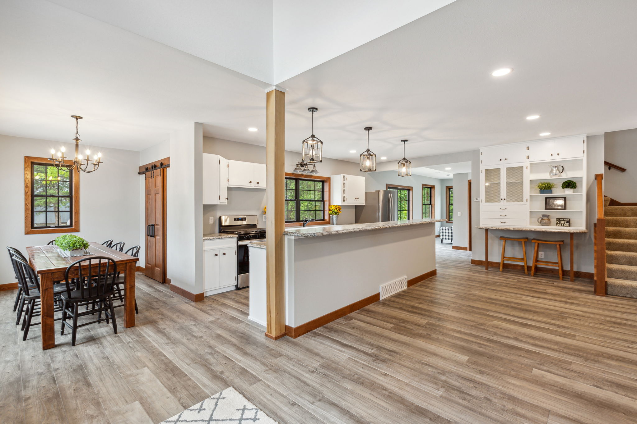 11_Interior
