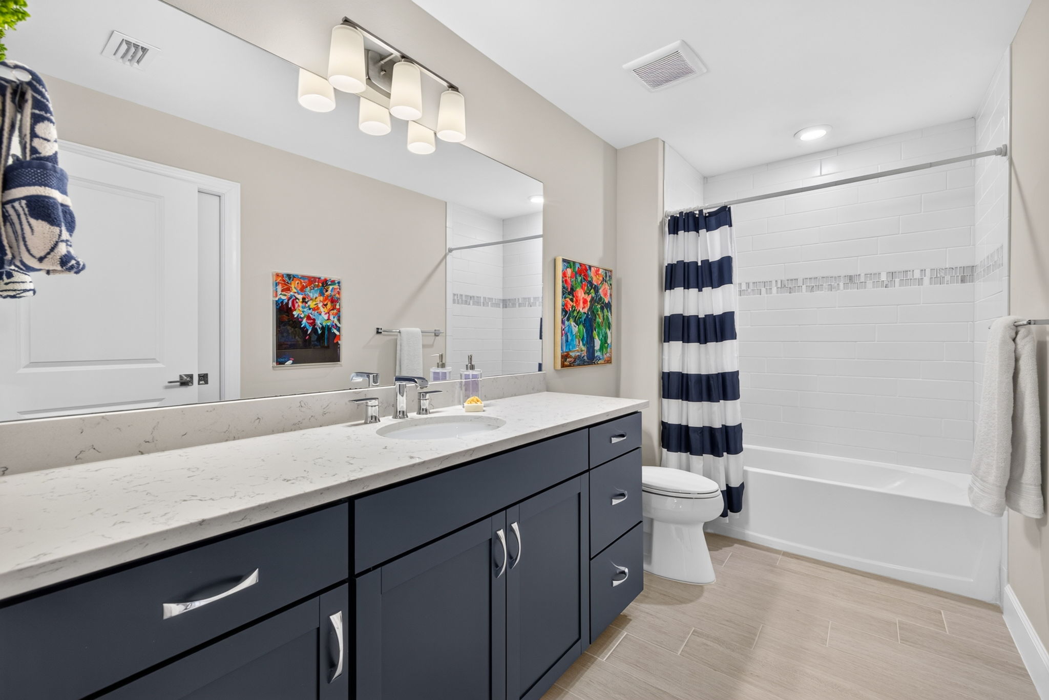 Guest Bathroom 3