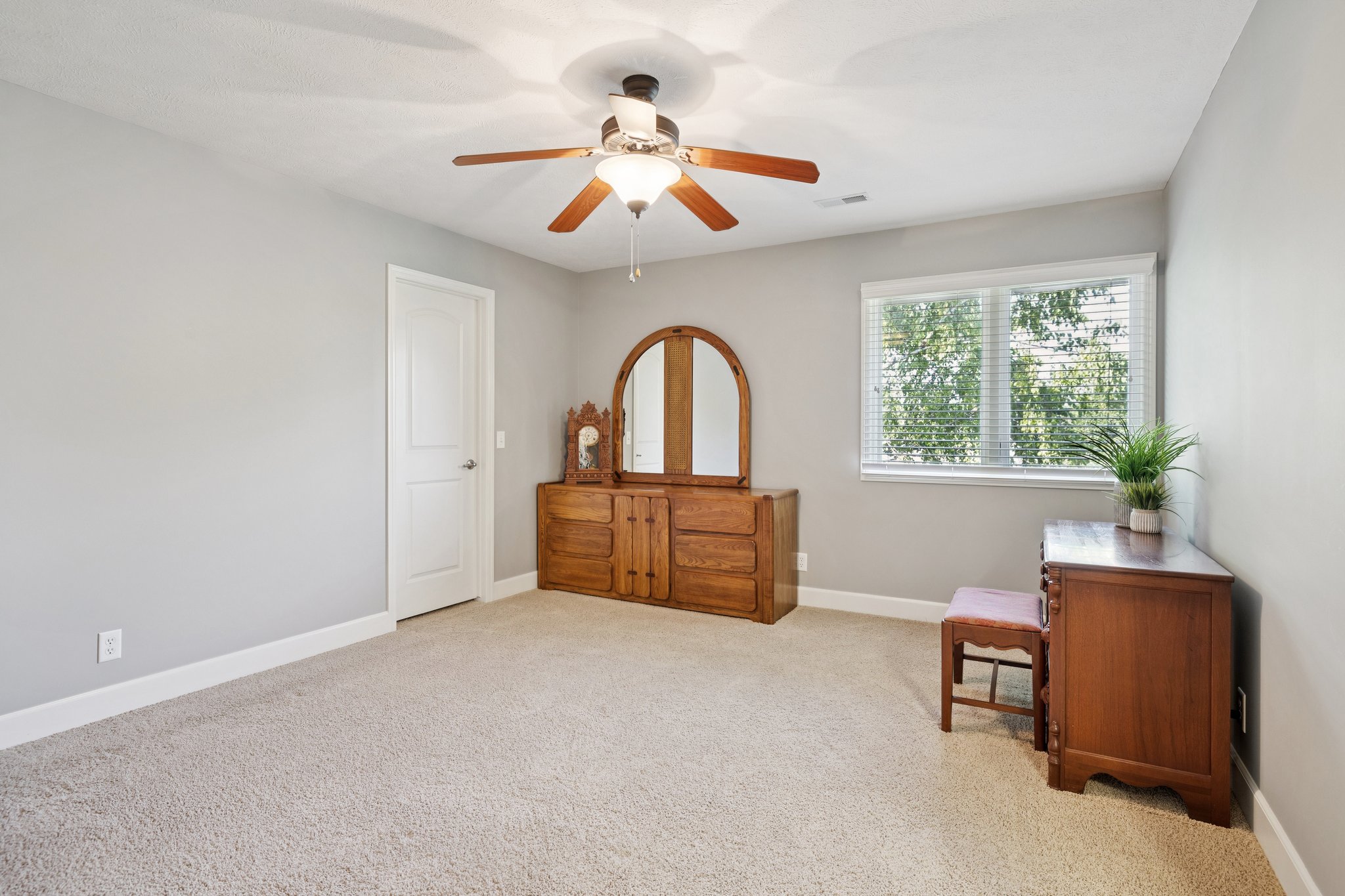 7147 - 19264 Woolworth Ave_027.jpg