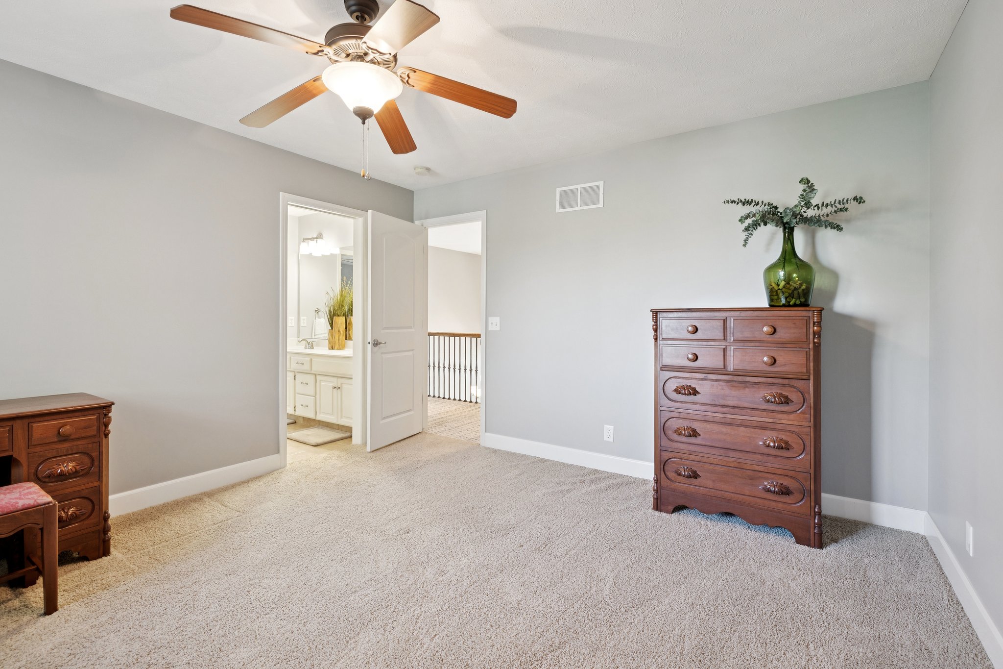 7147 - 19264 Woolworth Ave_028.jpg