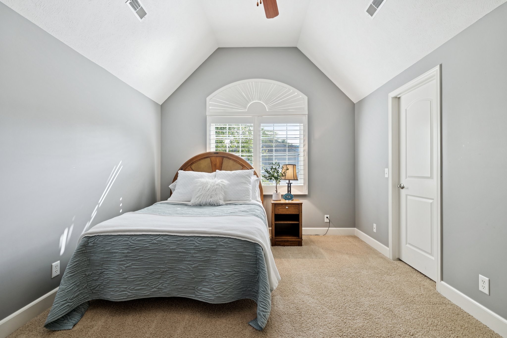 7147 - 19264 Woolworth Ave_029.jpg