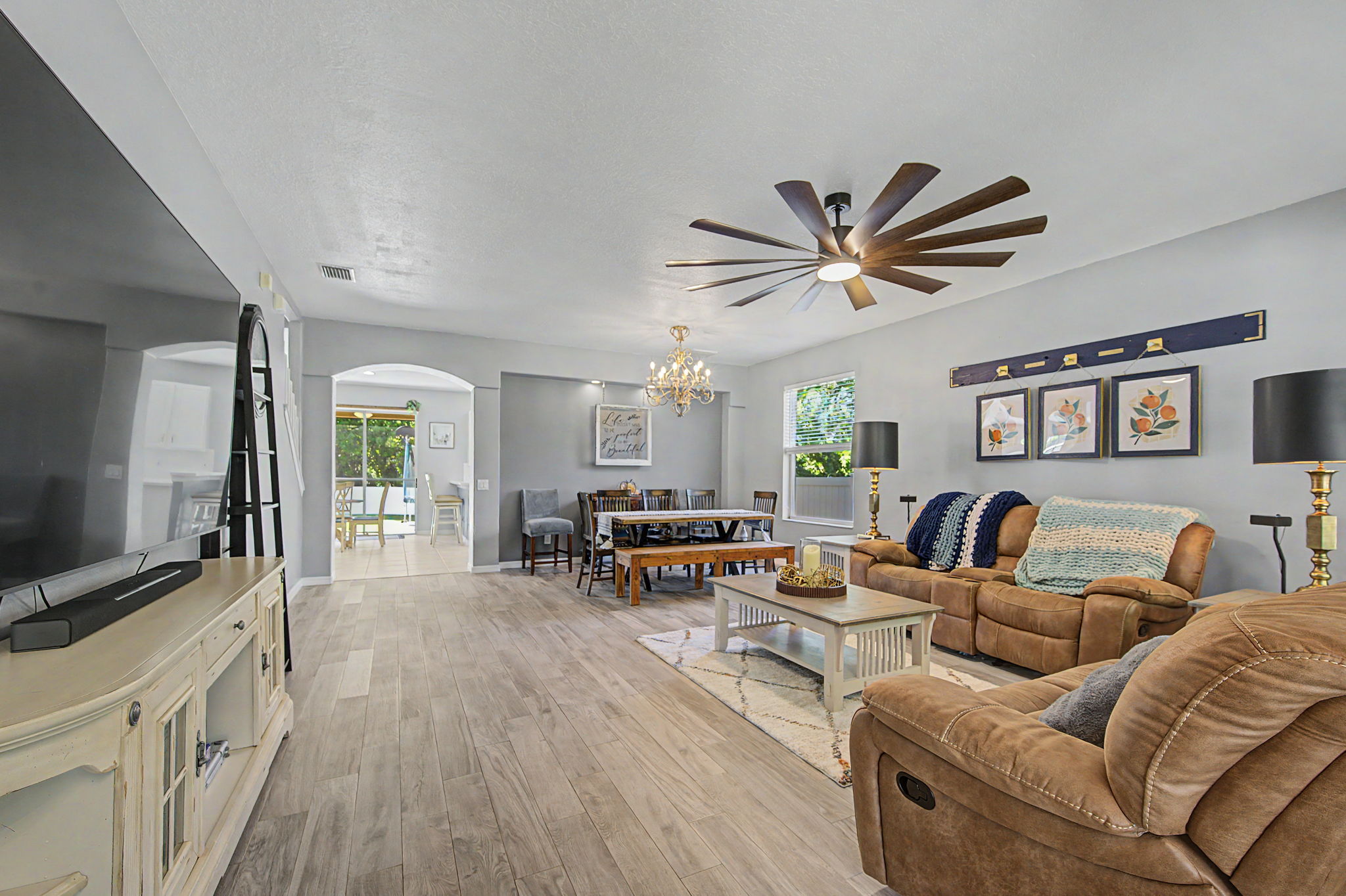 Living Room4