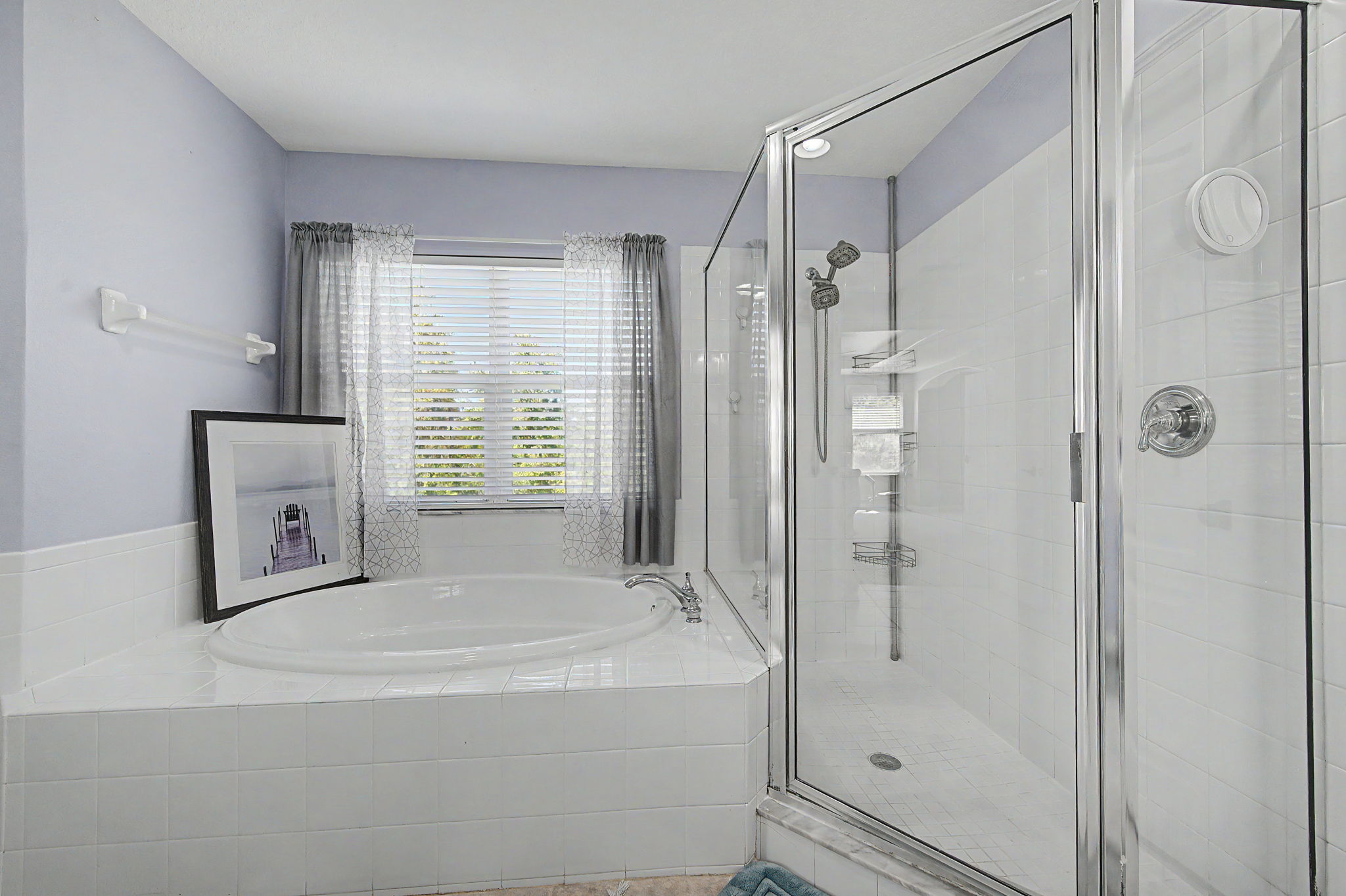 Upper Level Primary Bathroom2a