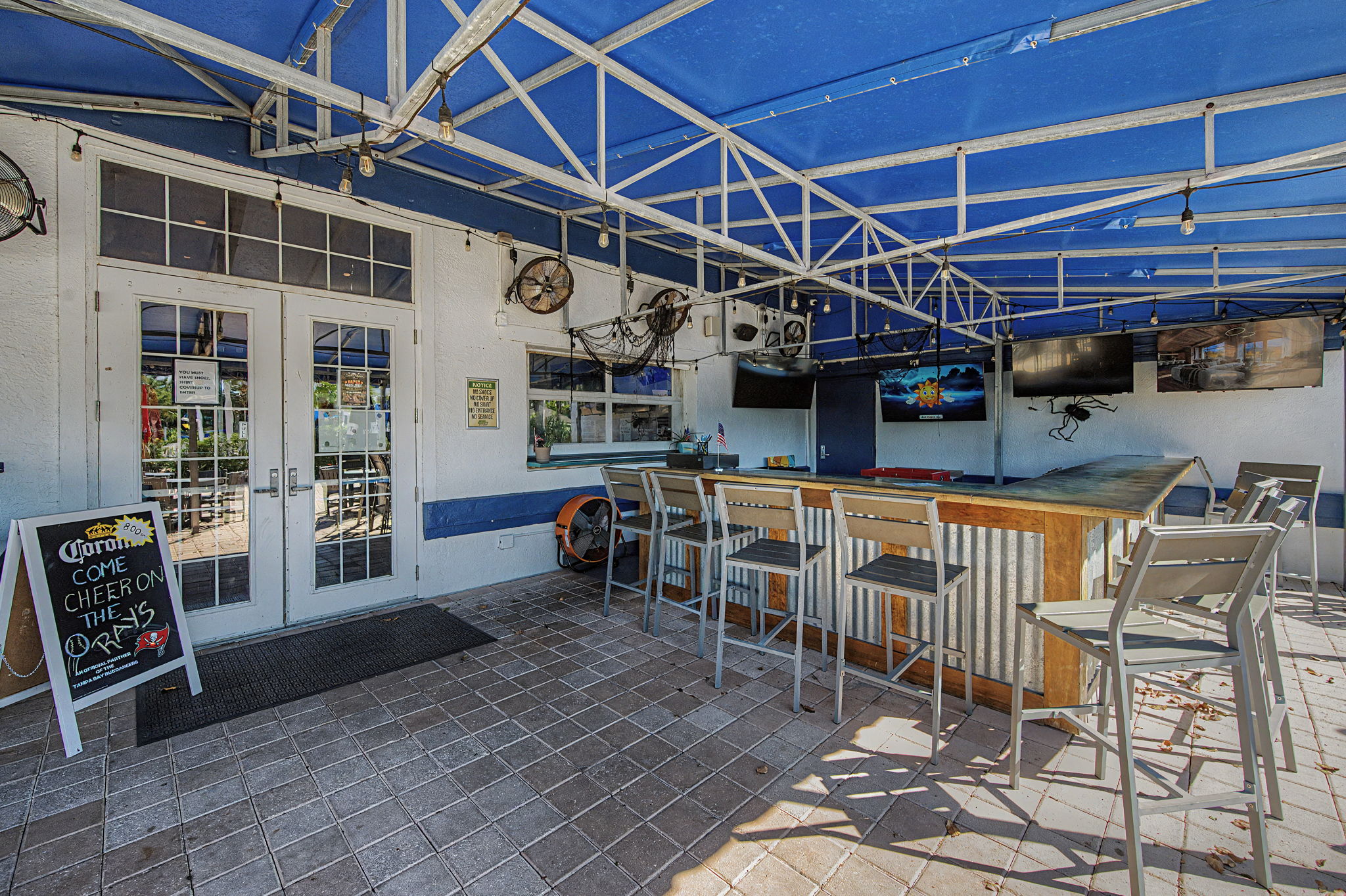 Clubhouse14 Bar