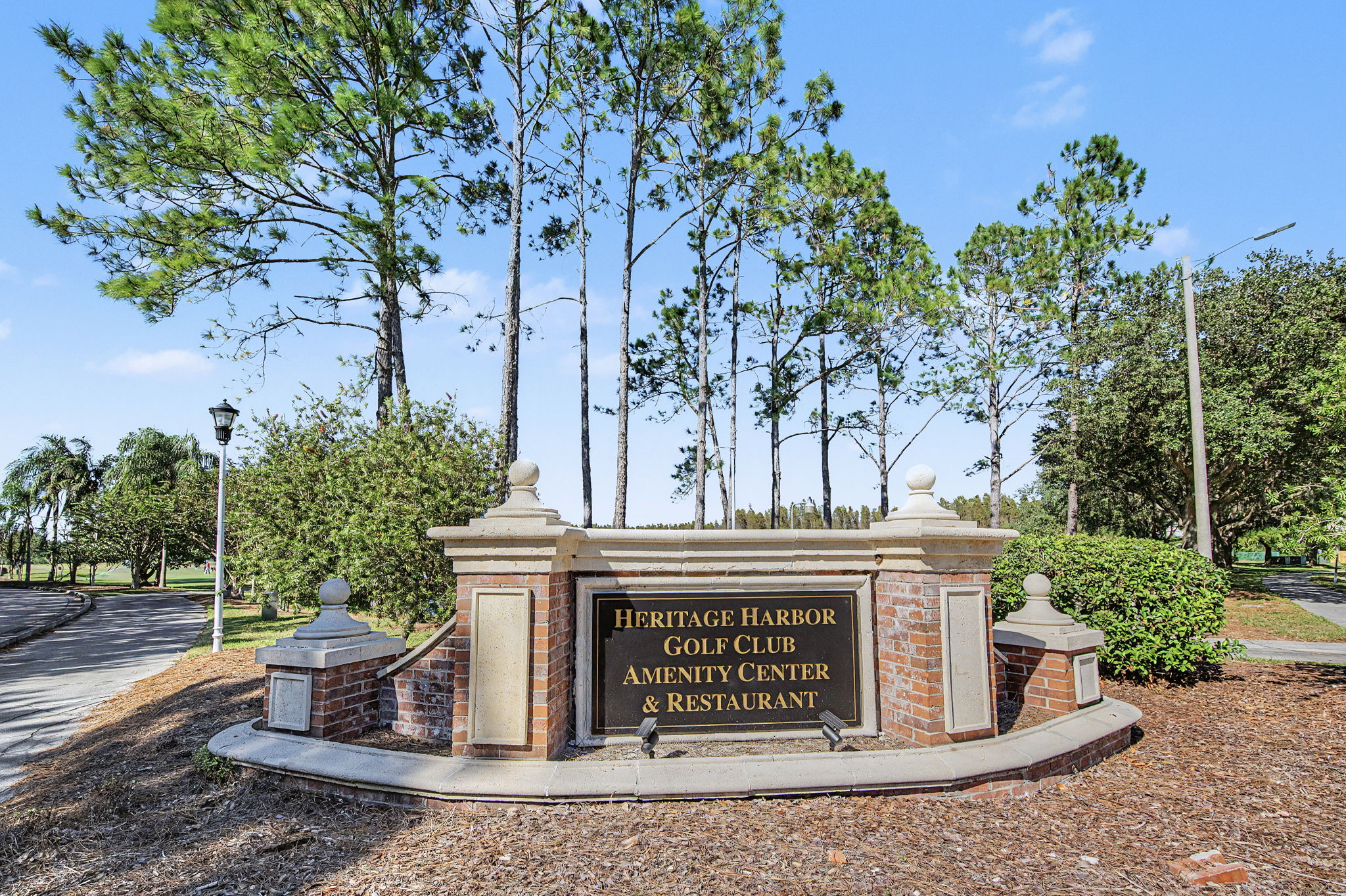 Heritage Harbor Clubhouse Entry1