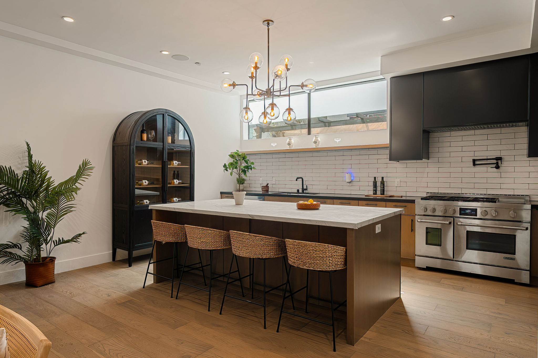 1927 18th Street B-13