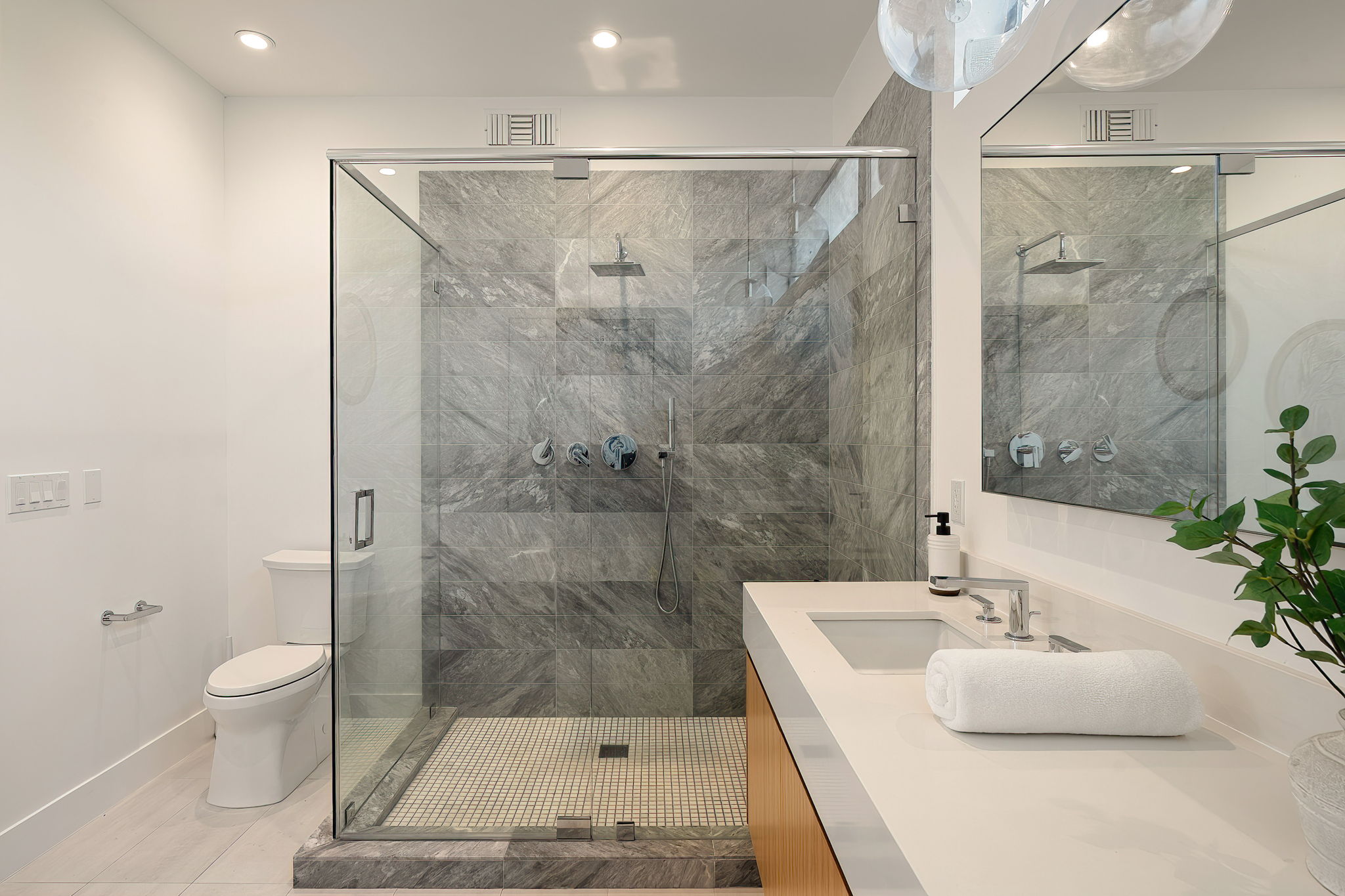 1927 18th Street B-37