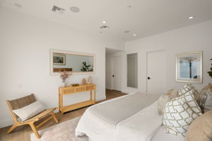 1927 18th Street B-31