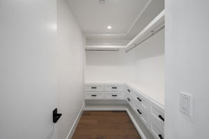 1927 18th Street B-34