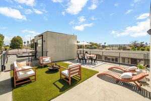 1927 18th Street B-52