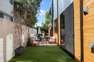 1927 18th Street B-56