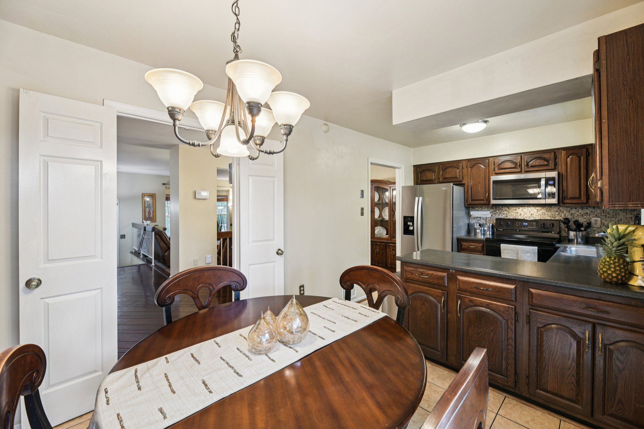 Amberstone Ct-S0110-011.jpg