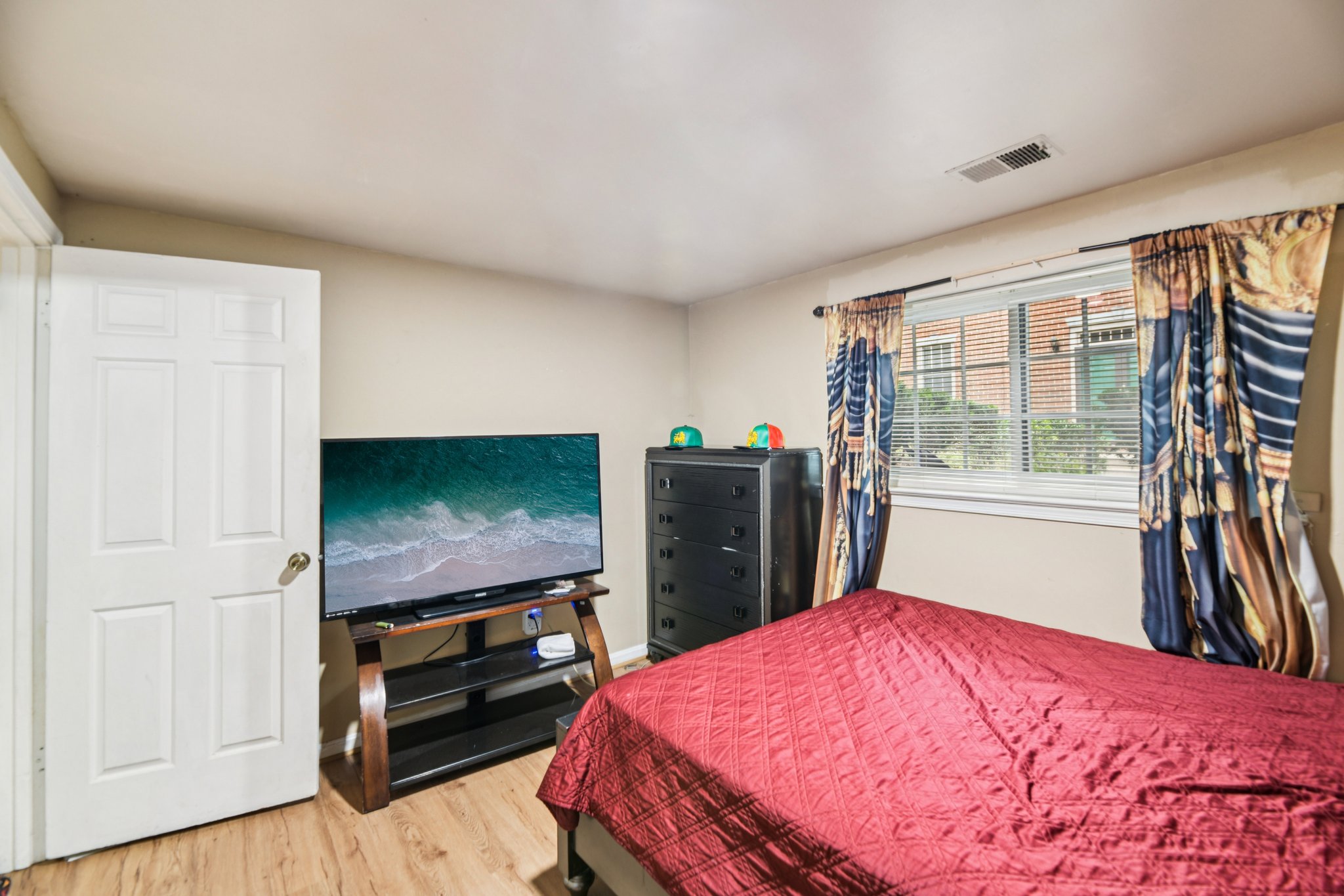 Amberstone Ct-S0110-032.jpg