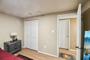Amberstone Ct-S0110-033.jpg