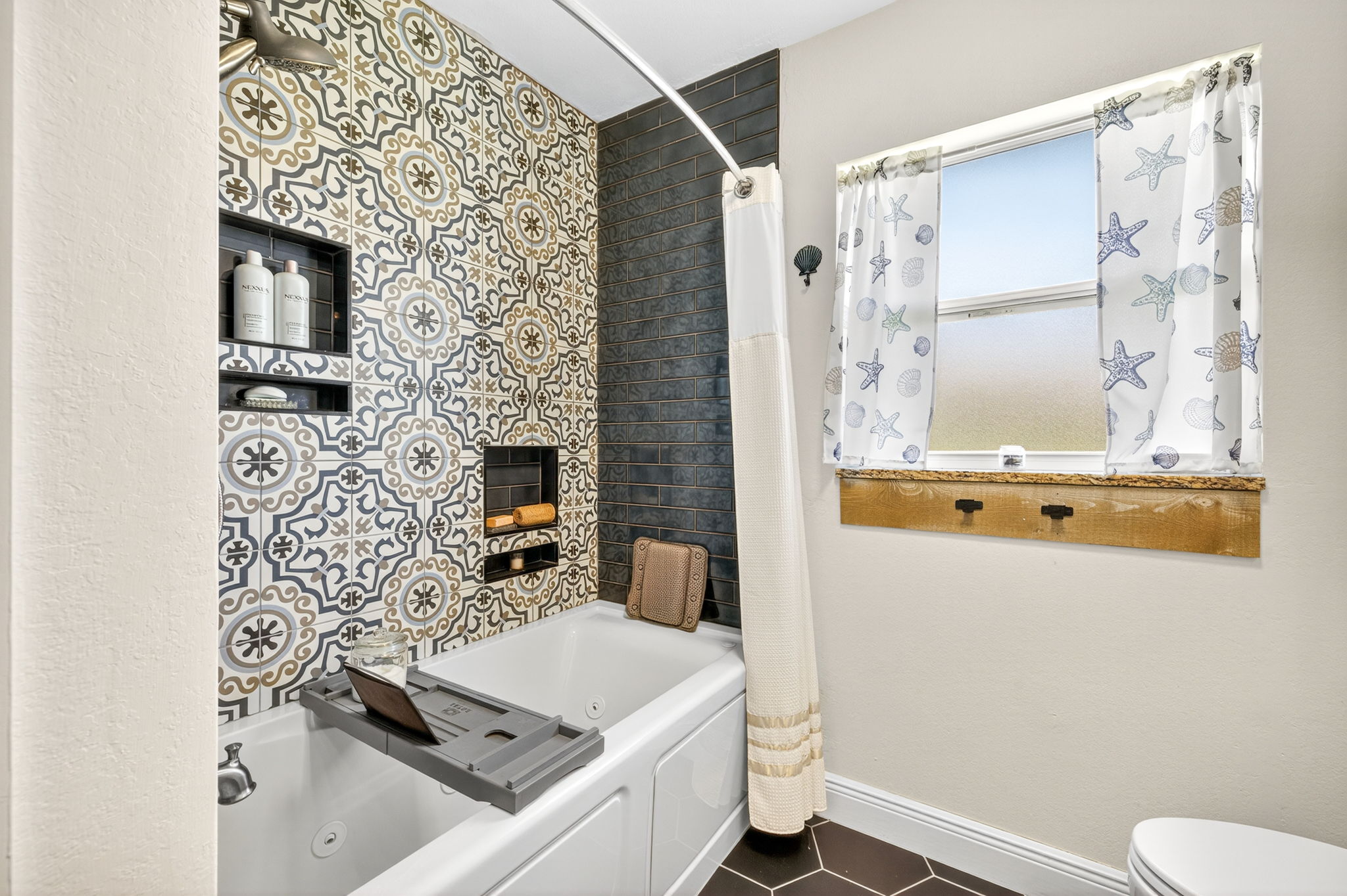 Guest Bathroom 2 of 2