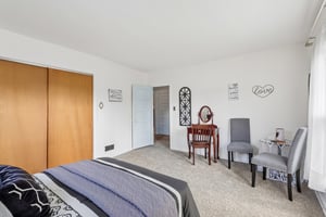 W Prospect Rd-S0907-024.jpg