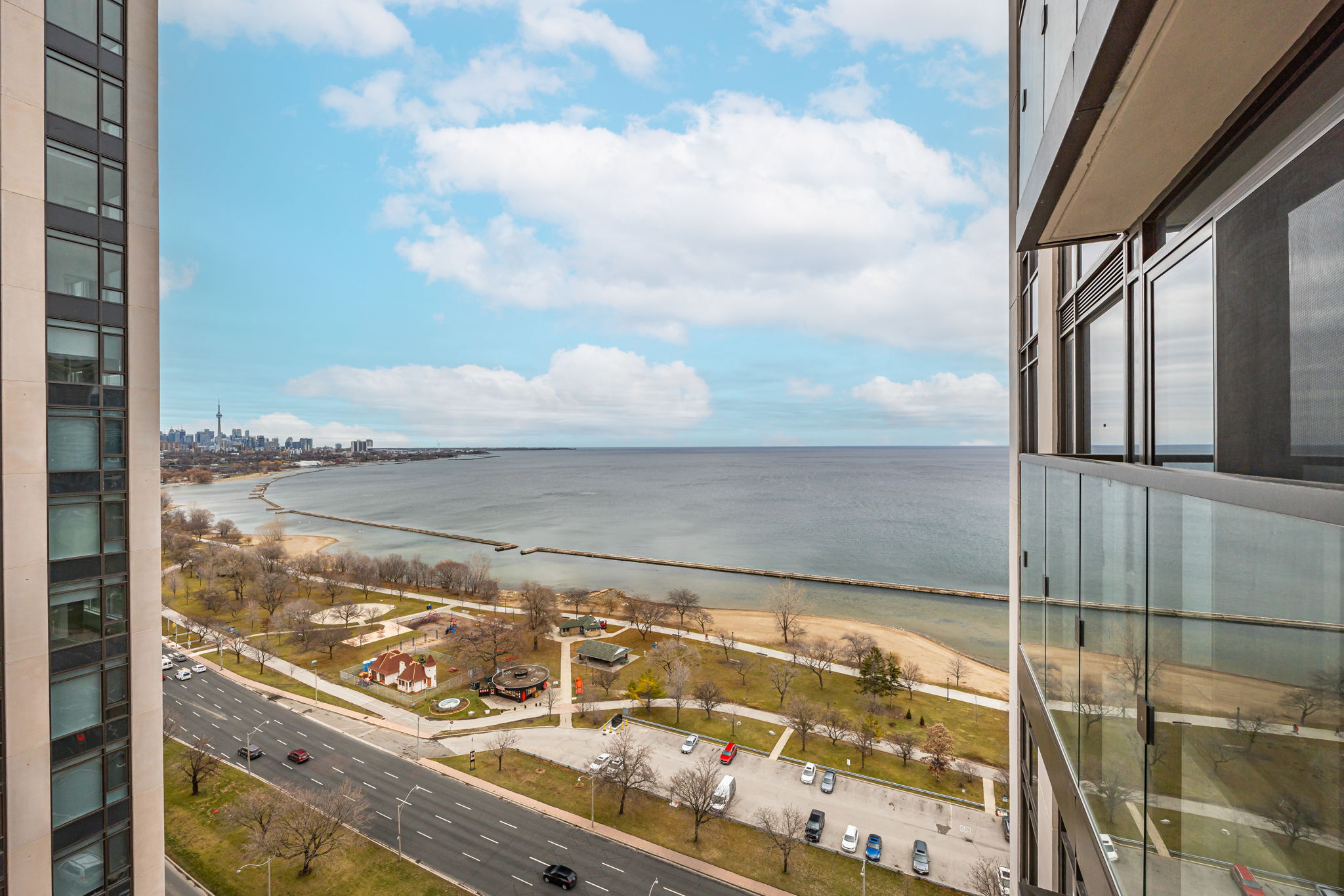 Toronto property showcase — delivered property photograph 24