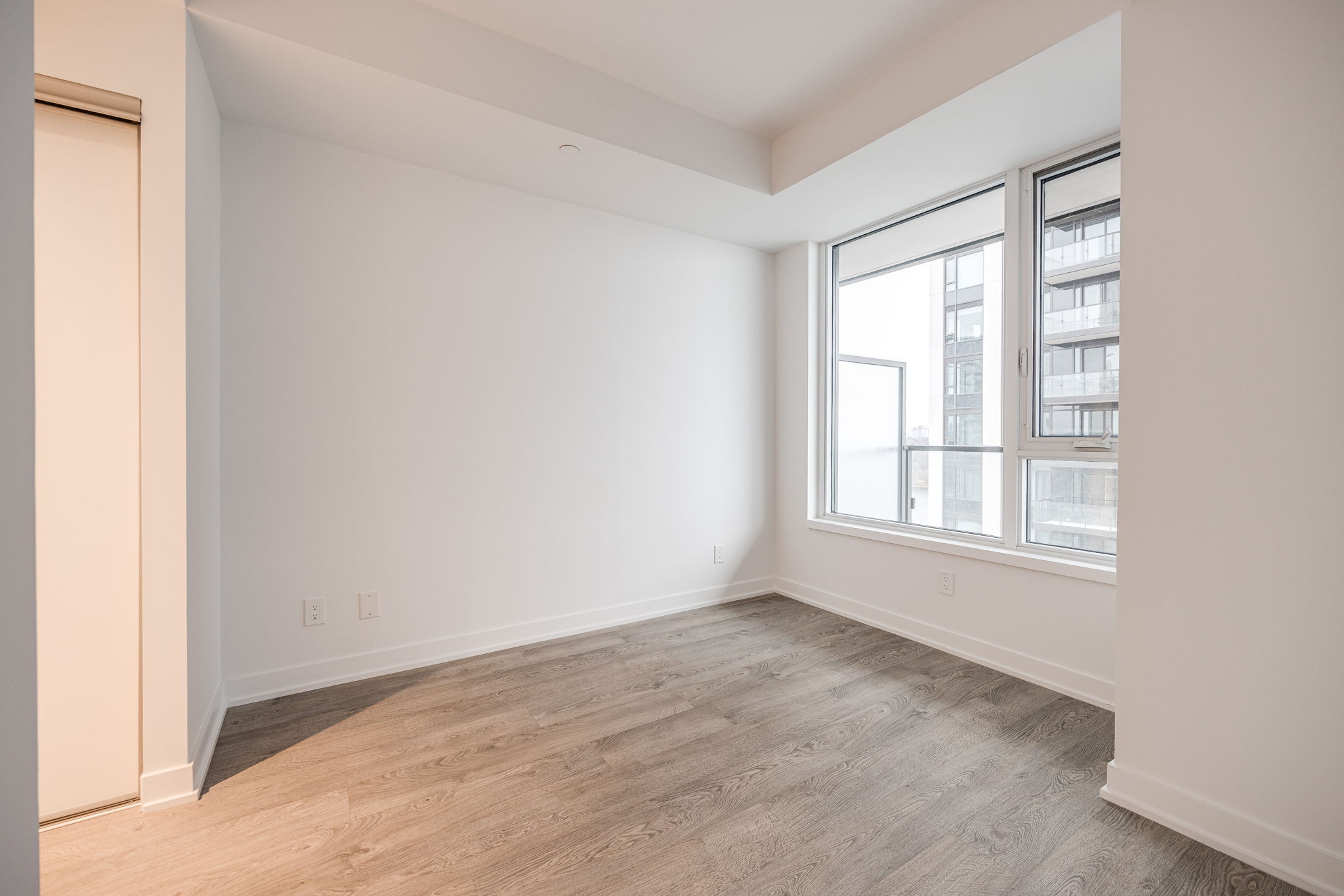 Toronto property showcase — delivered property photograph 17