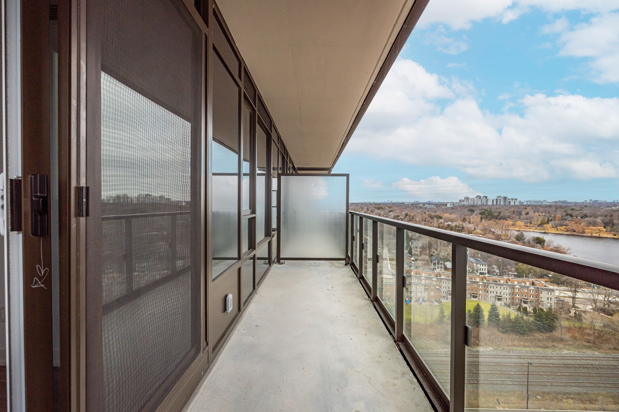 Toronto property showcase — delivered property photograph 22