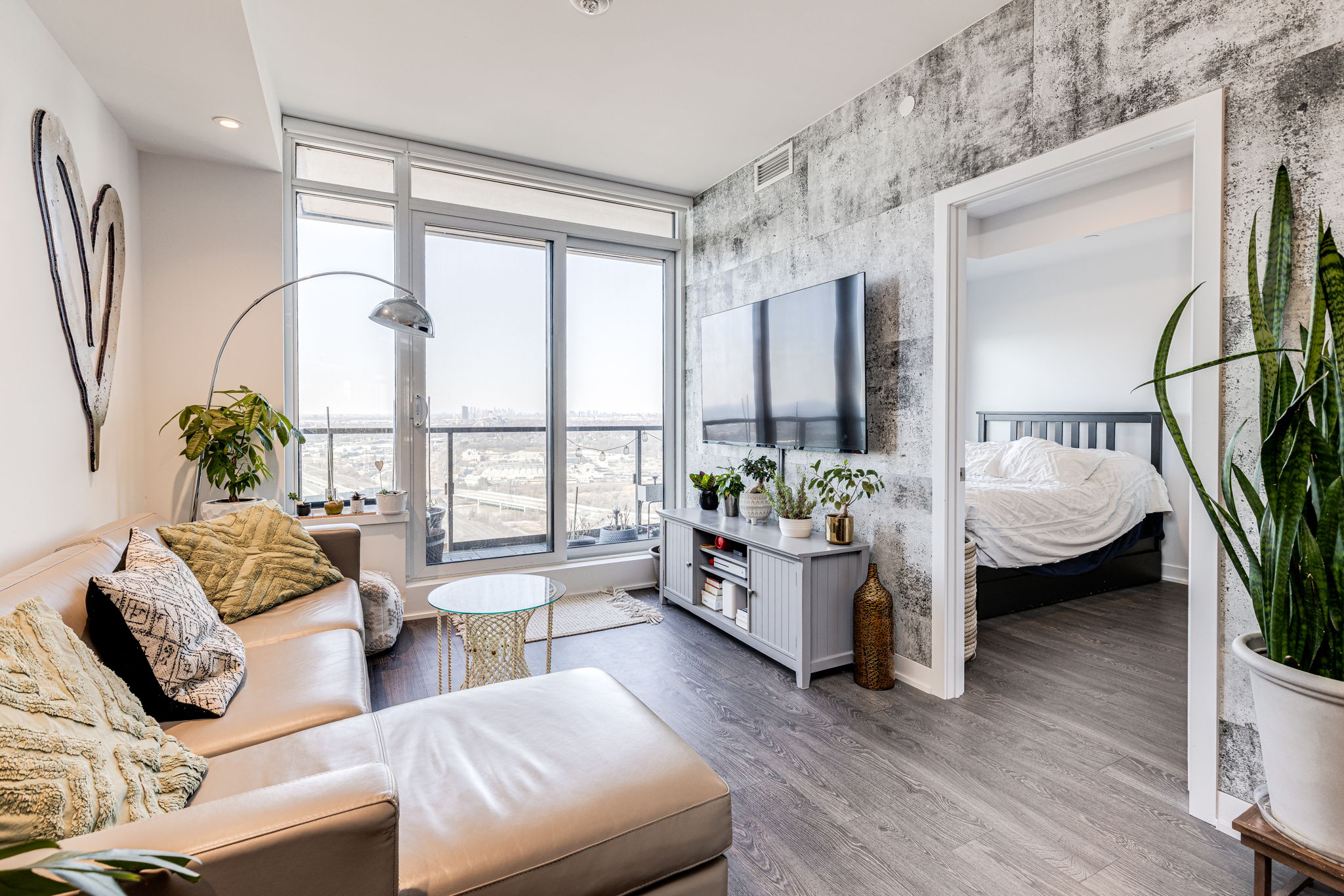 Toronto property showcase — delivered property photograph 9