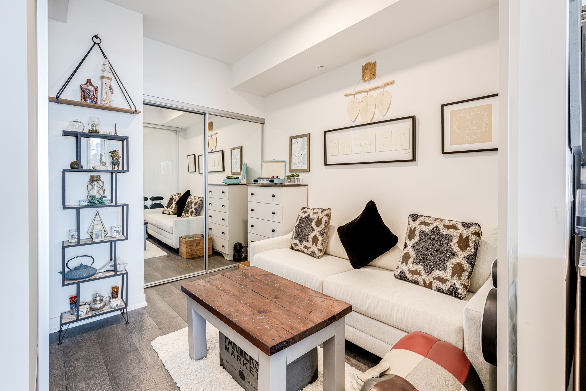 Toronto property showcase — delivered property photograph 17